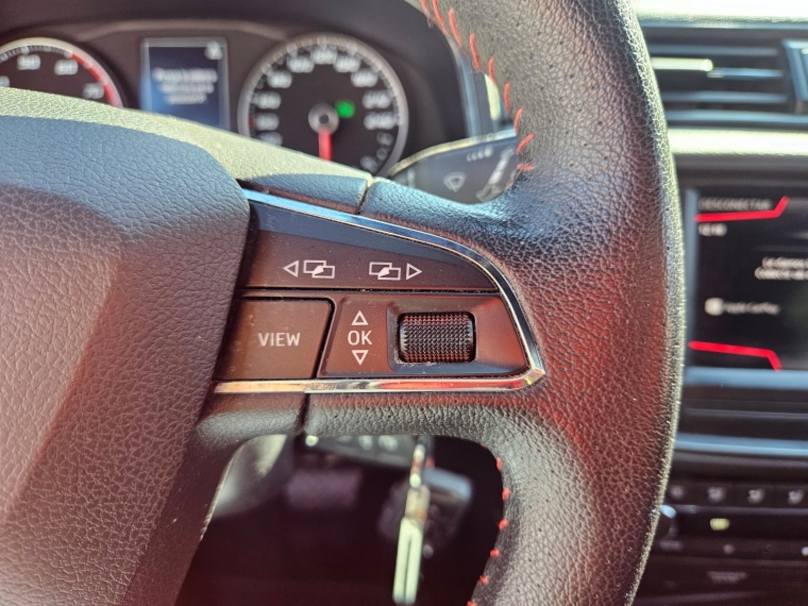 SEAT Arona 1.6 Aut 2020 - Imagen 17 de 20
