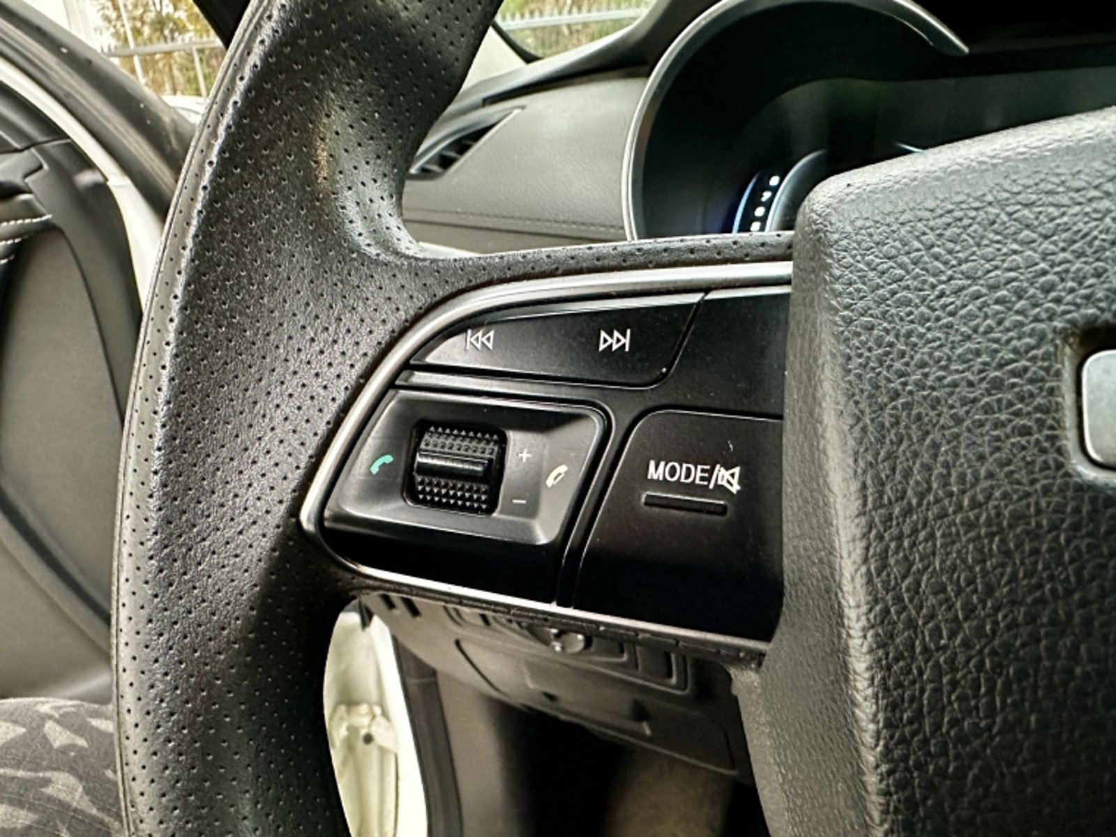 JETOUR X70 Gl 1.5 2022 - Imagen 12 de 20