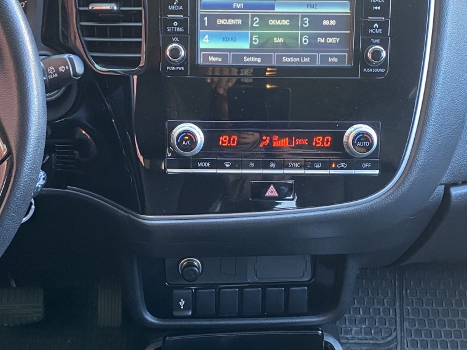 MITSUBISHI Outlander Cvt 2.0 Aut 2022 - Imagen 17 de 20