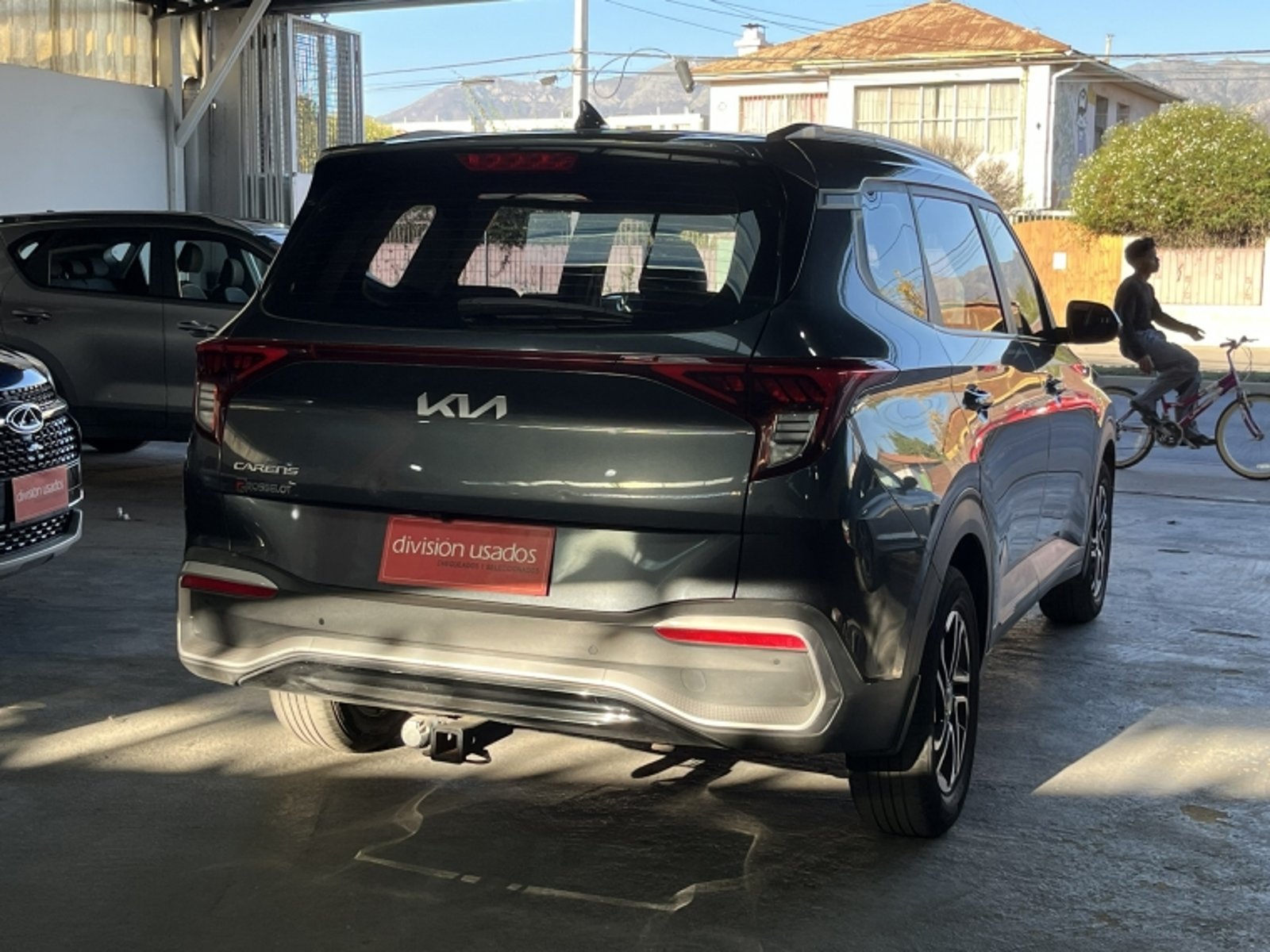 KIA Carens Ex 1.4 Aut 2023 - Imagen 6 de 20