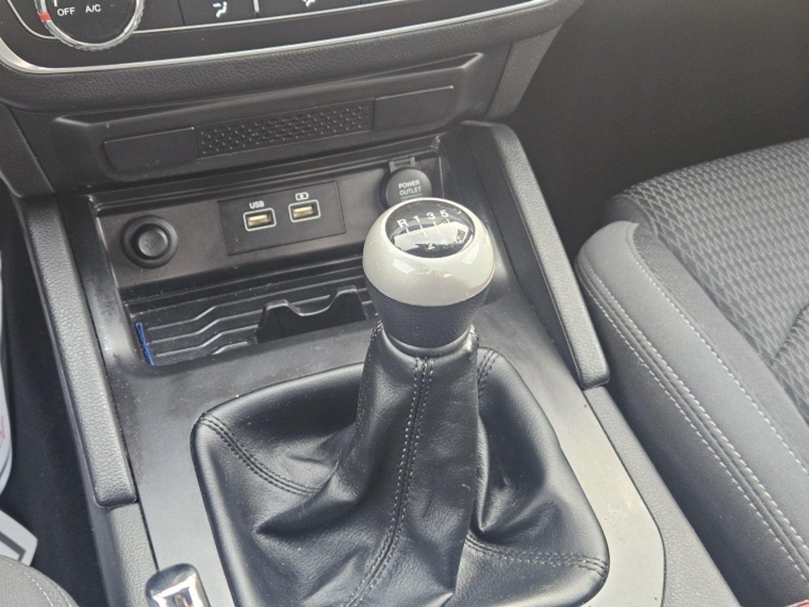 SsangYong GRAND MUSSO Musso Grand 4x4 2.2 2024 - Imagen 13 de 20