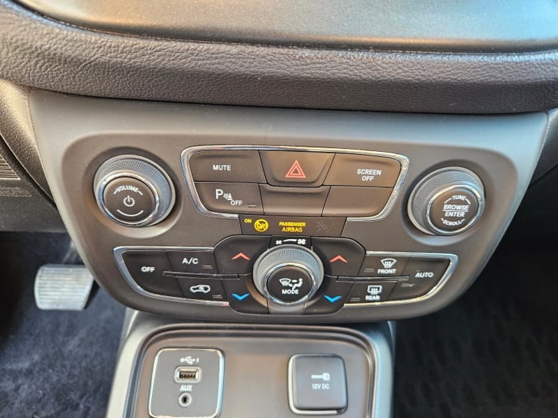 Jeep Compass Sport At6 2.4 Aut 2021 - Imagen 16 de 20