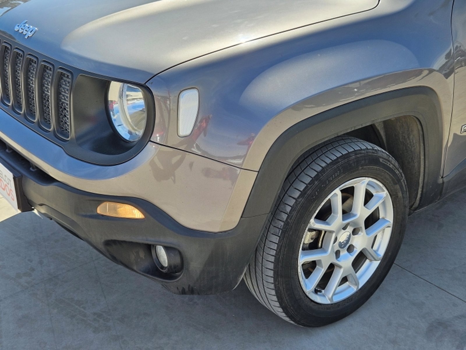 Jeep Renegade 1.8 2020 - Foto 2 de 20