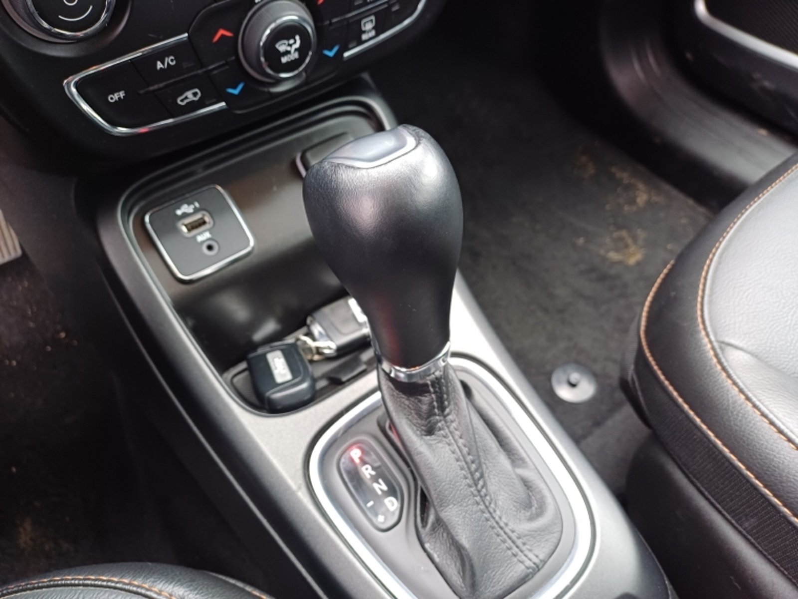 JEEP Compass Longitude 2.4 At 2021 - Imagen 12 de 19
