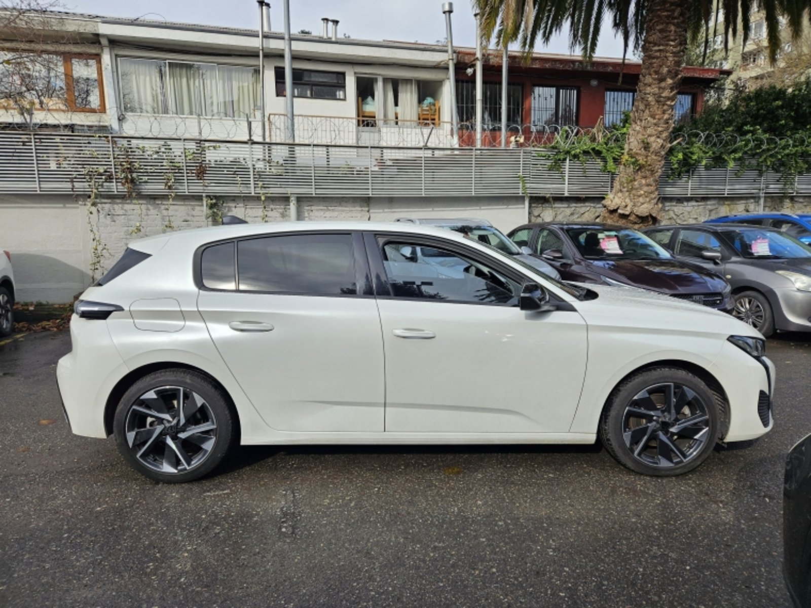 PEUGEOT 308 Bluehdi 1.5 Aut 2023 - Imagen 4 de 20
