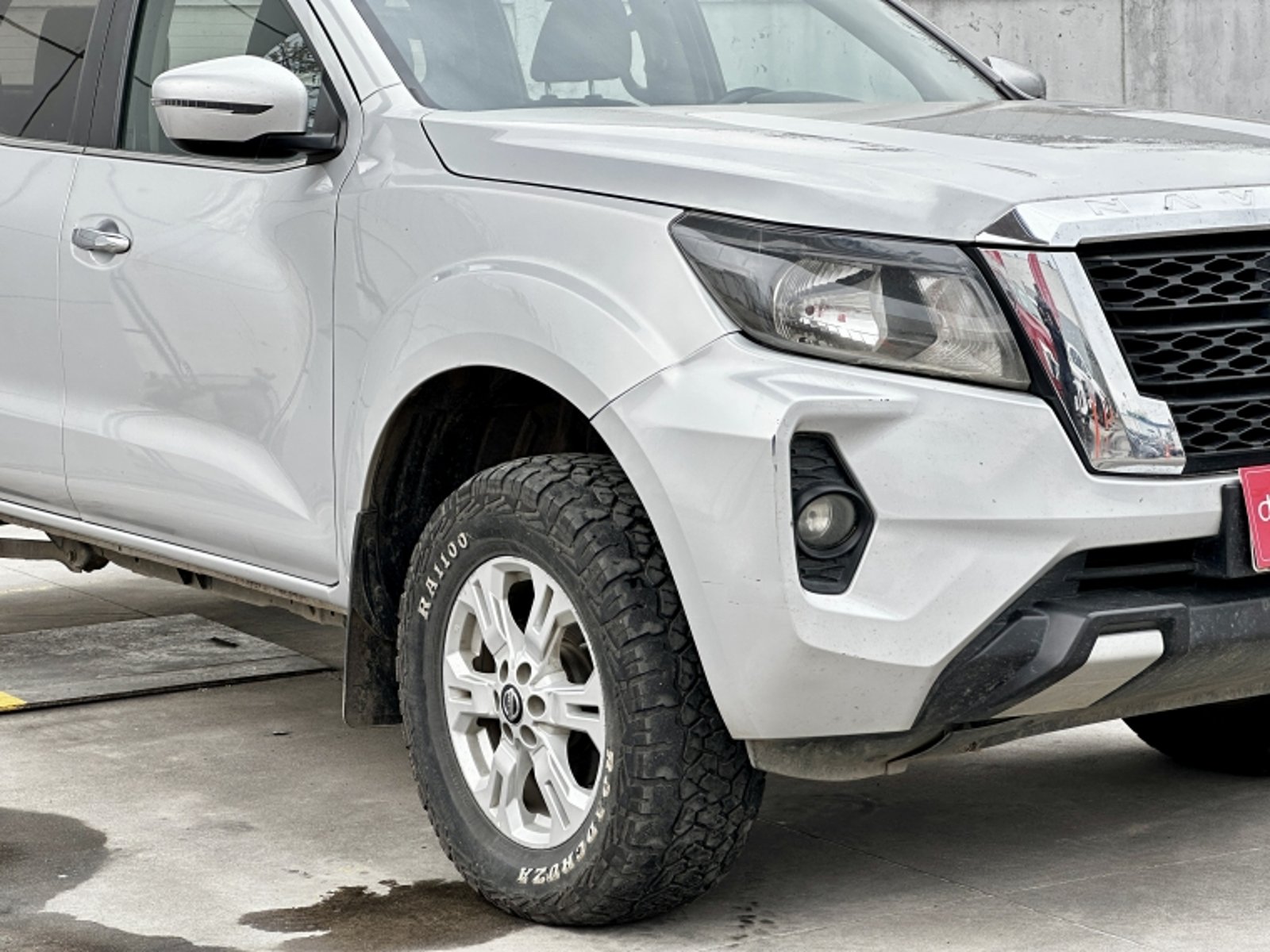 Nissan Navara D Cab 4x4 2.3 At 2021 - Imagen 4 de 20