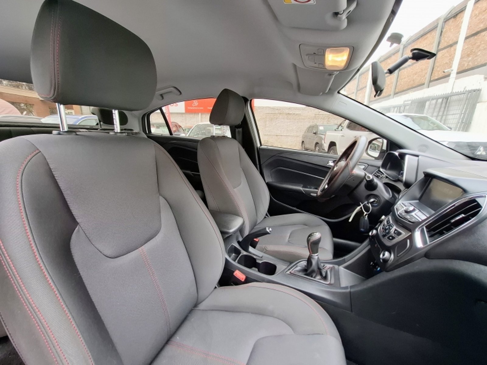 CHERY Arrizo 5 1.5 2022 - Imagen 17 de 20