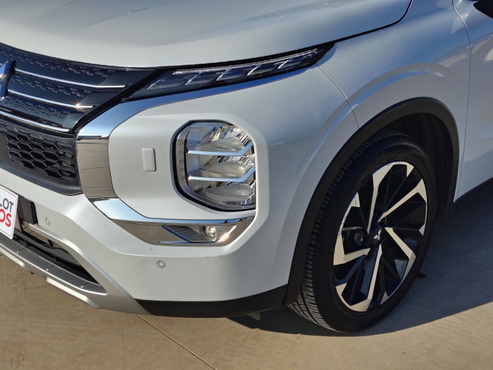 Mitsubishi OUTLANDER New Outlander 4x2 At Glx 2.5 Mn Euro 6b 2024 - Foto 2 de 20
