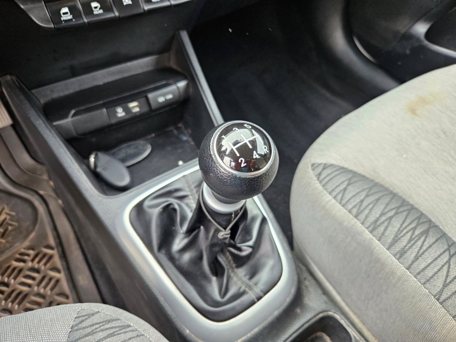 Kia Soluto Mpi 1.4 2023 - Imagen 15 de 20