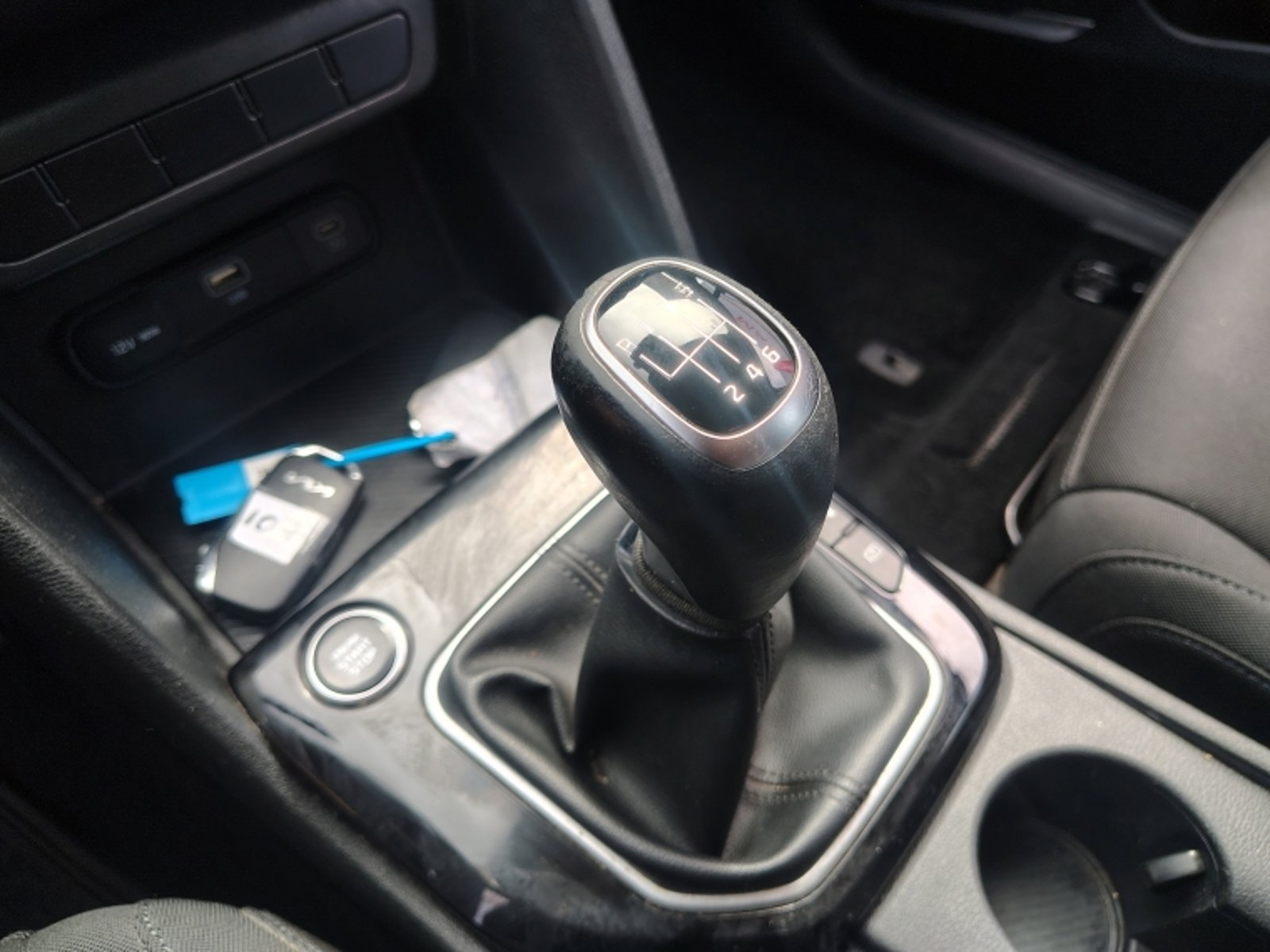 KIA Sportage Ex 2.0l 2023 - Imagen 12 de 19