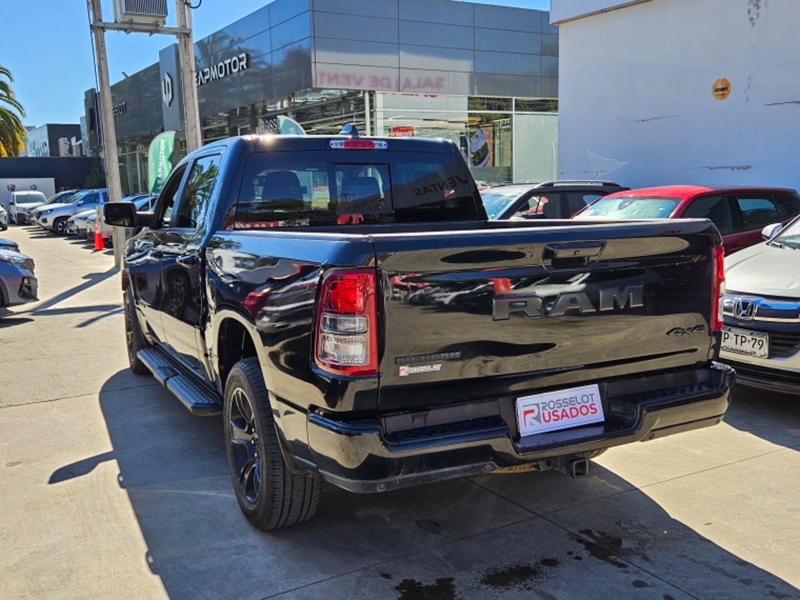 RAM 1500 Big Horn Crew Cab 4x4 3.6 Aut 2023 - Imagen 8 de 20