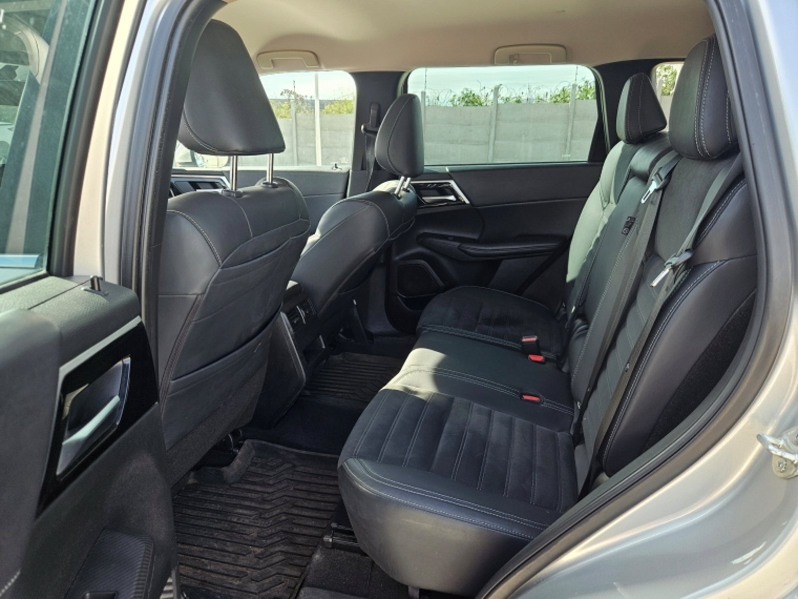Mitsubishi NEW OUTLANDER Outlander Gls 4x4 2.5 At 2024 - Imagen 5 de 16