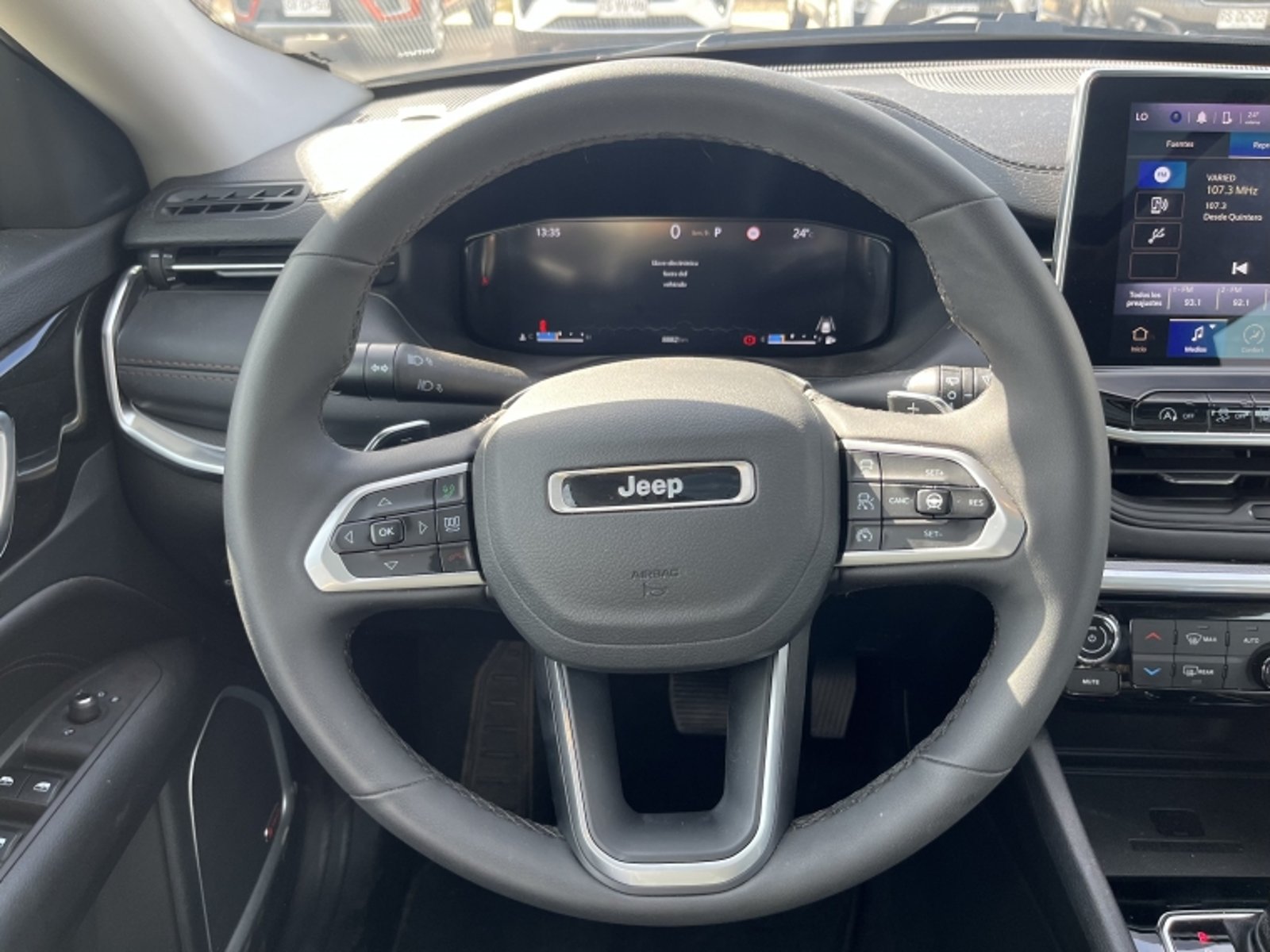 JEEP COMPASS New Compass Limited 4x2 At 1.3t 2025 - Imagen 17 de 20