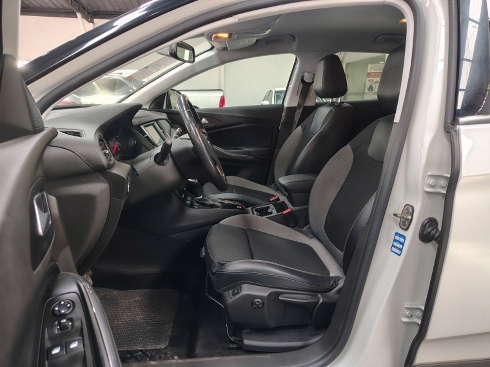 OPEL Grandland Td At8 1.5 Aut 2021 - Imagen 14 de 20