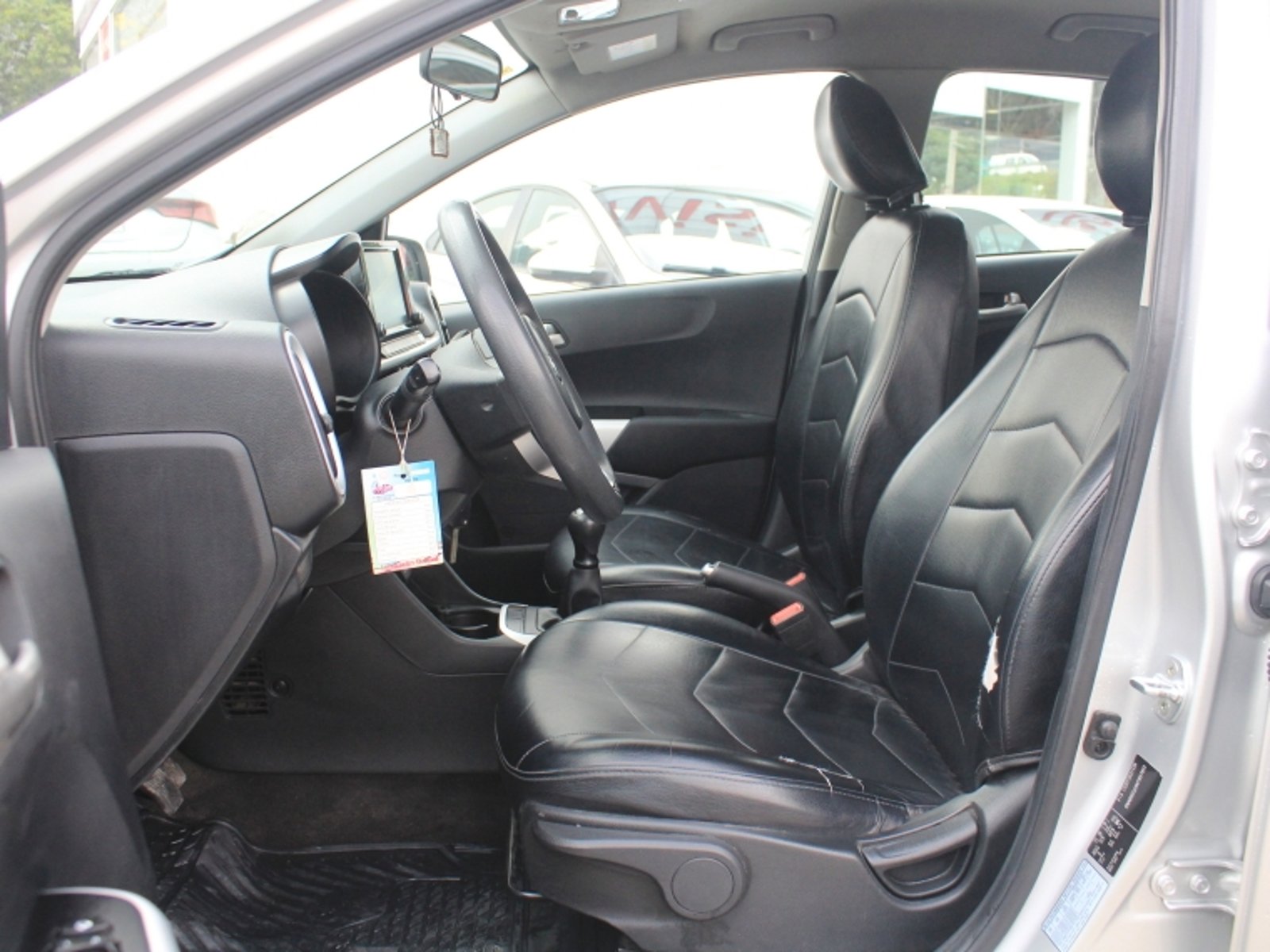 KIA Morning Mpi 1.2 2021 - Imagen 14 de 19