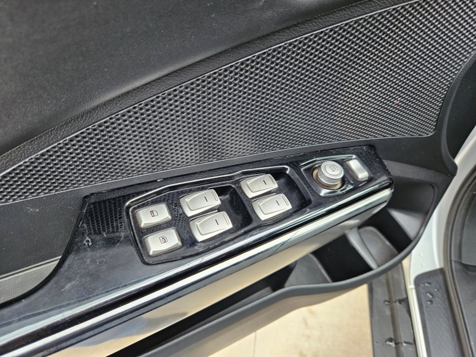 SsangYong Tivoli 1.6 2019 - Imagen 13 de 20