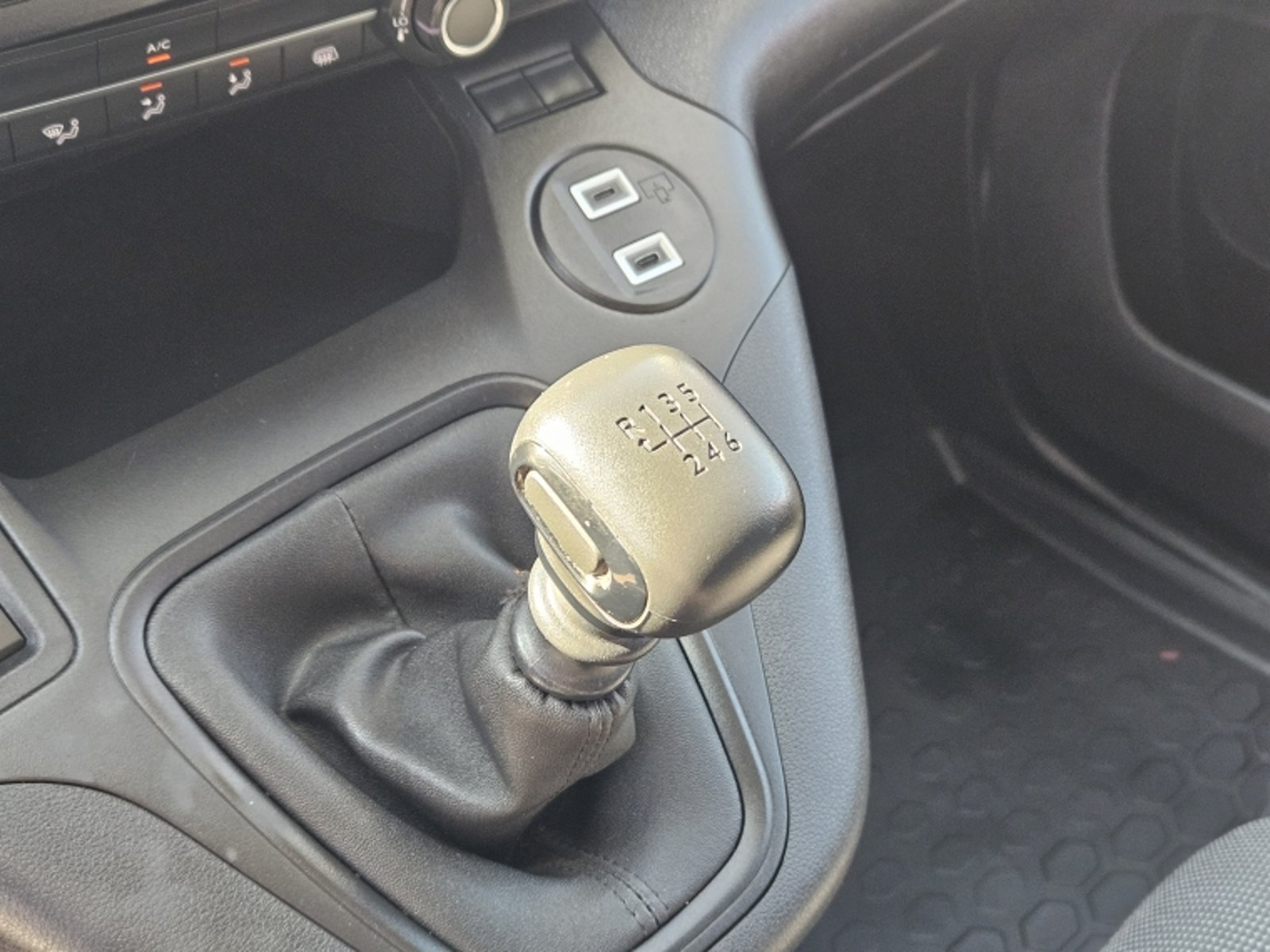 PEUGEOT Partner Mca L1 Bluehdi 100 Mt6 2025 - Imagen 10 de 20