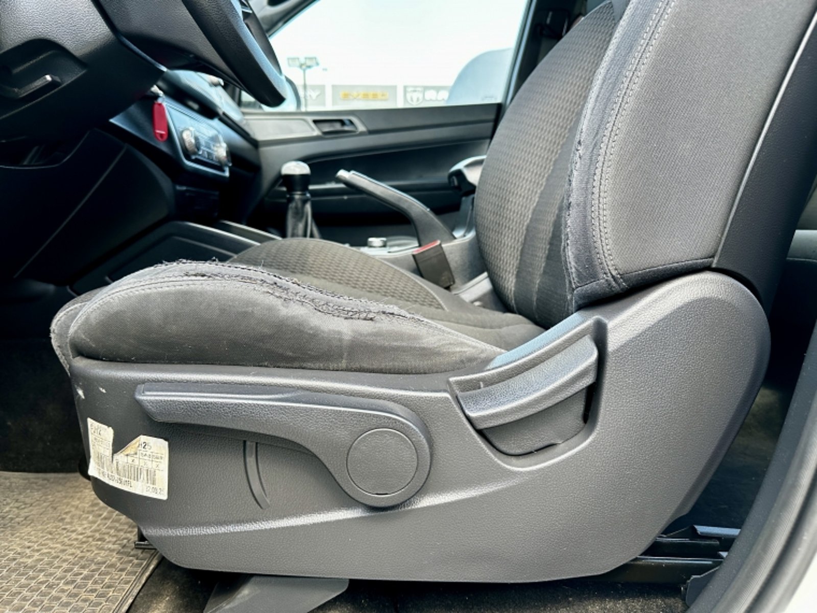 SSANGYONG GRAND MUSSO Musso Grand 2.2 4x4 Mt Full - Ql712 Euro Vi Mn 2023 - Imagen 15 de 20