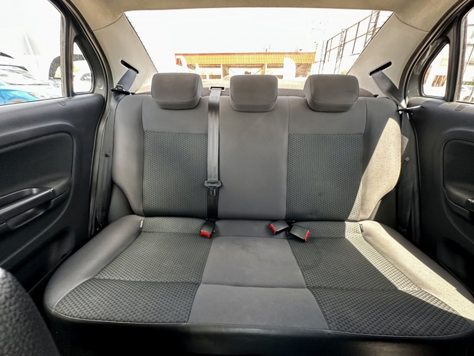 VOLKSWAGEN Voyage 1.6 2021 - Imagen 16 de 20
