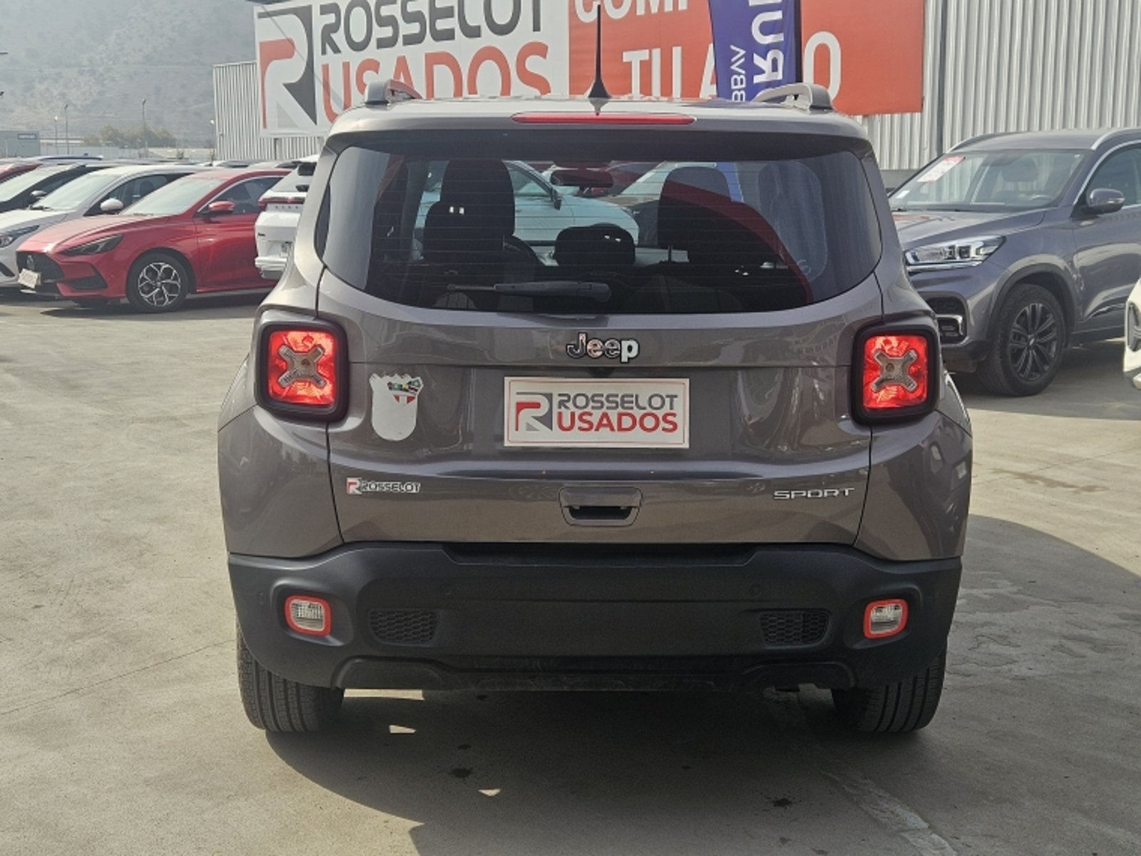 Jeep Renegade Sport 1.8 2023 - Foto 5 de 20