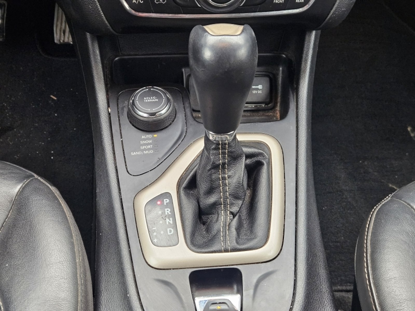 Jeep Cherokee Ltd 4x4 2.4 2016 - Imagen 13 de 20