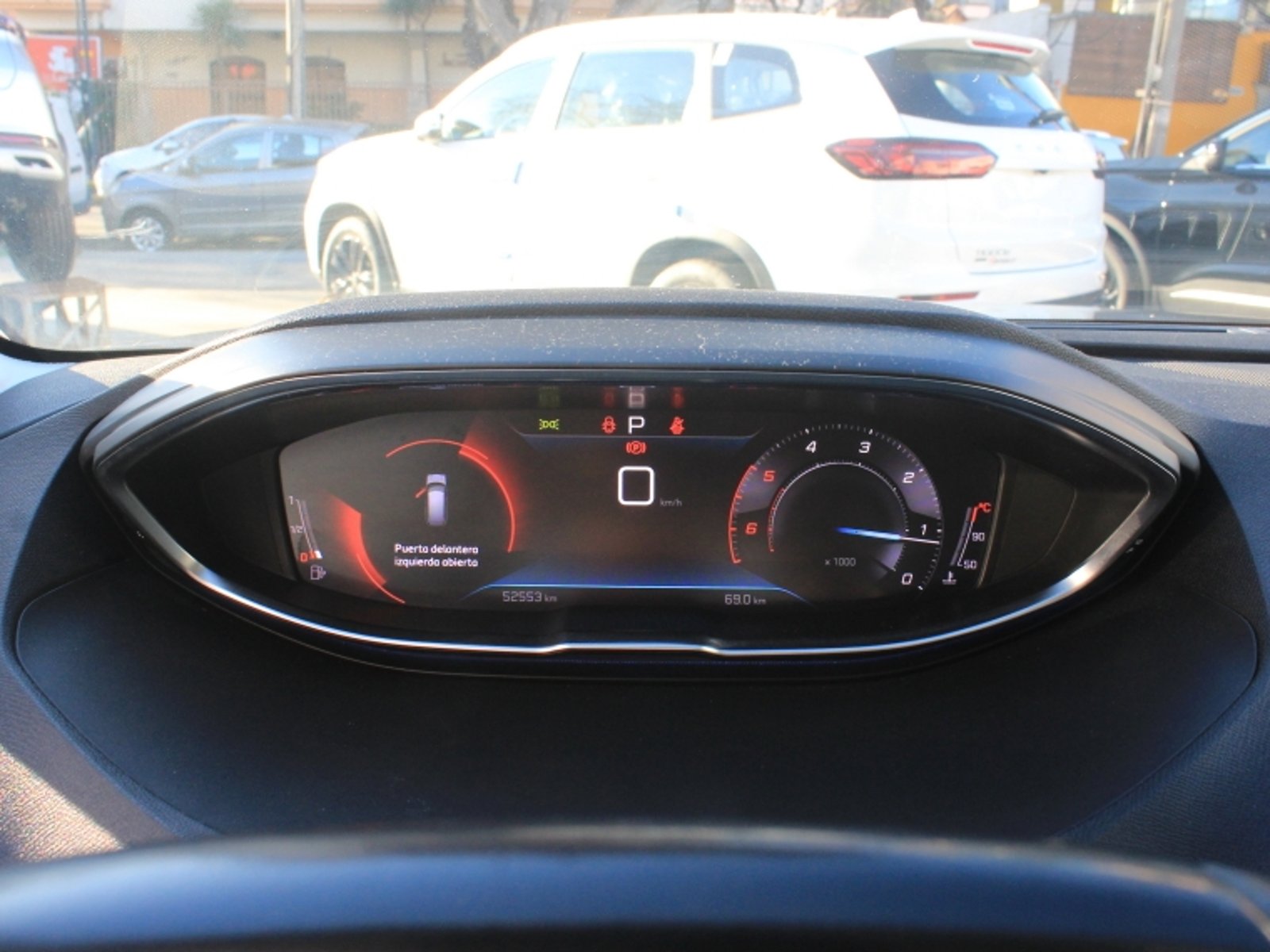 Peugeot 5008 Bluehdi 130 1.5 Aut 2022 - Imagen 15 de 19
