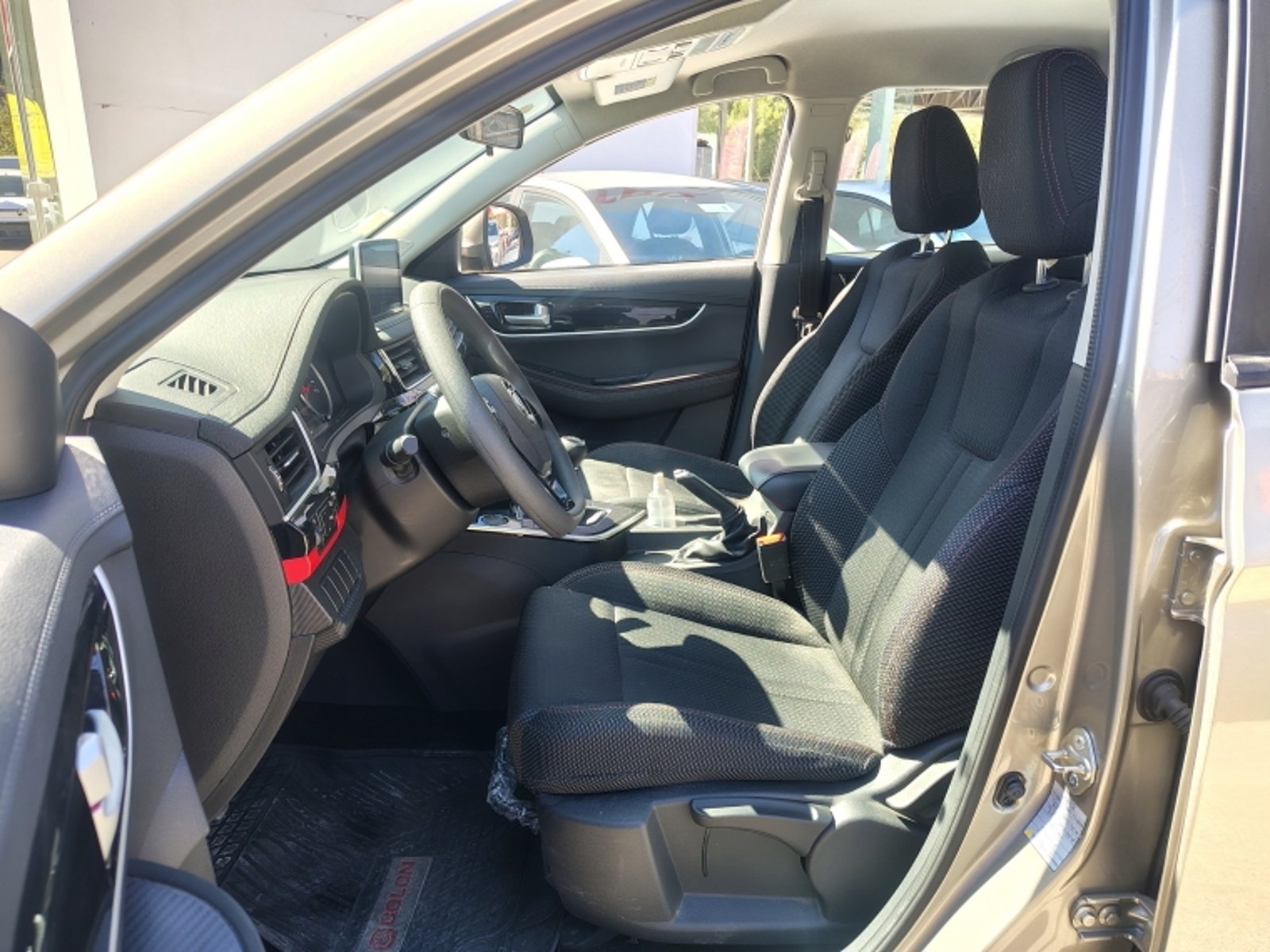 DONGFENG Joyear Sx5 1.6 2022 - Imagen 11 de 18