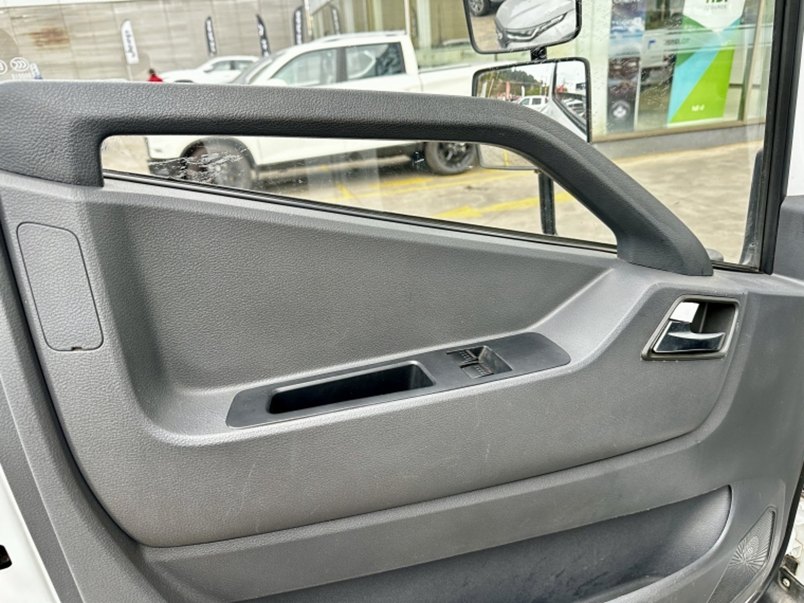 MAXUS C35 2.0 2023 - Imagen 16 de 20