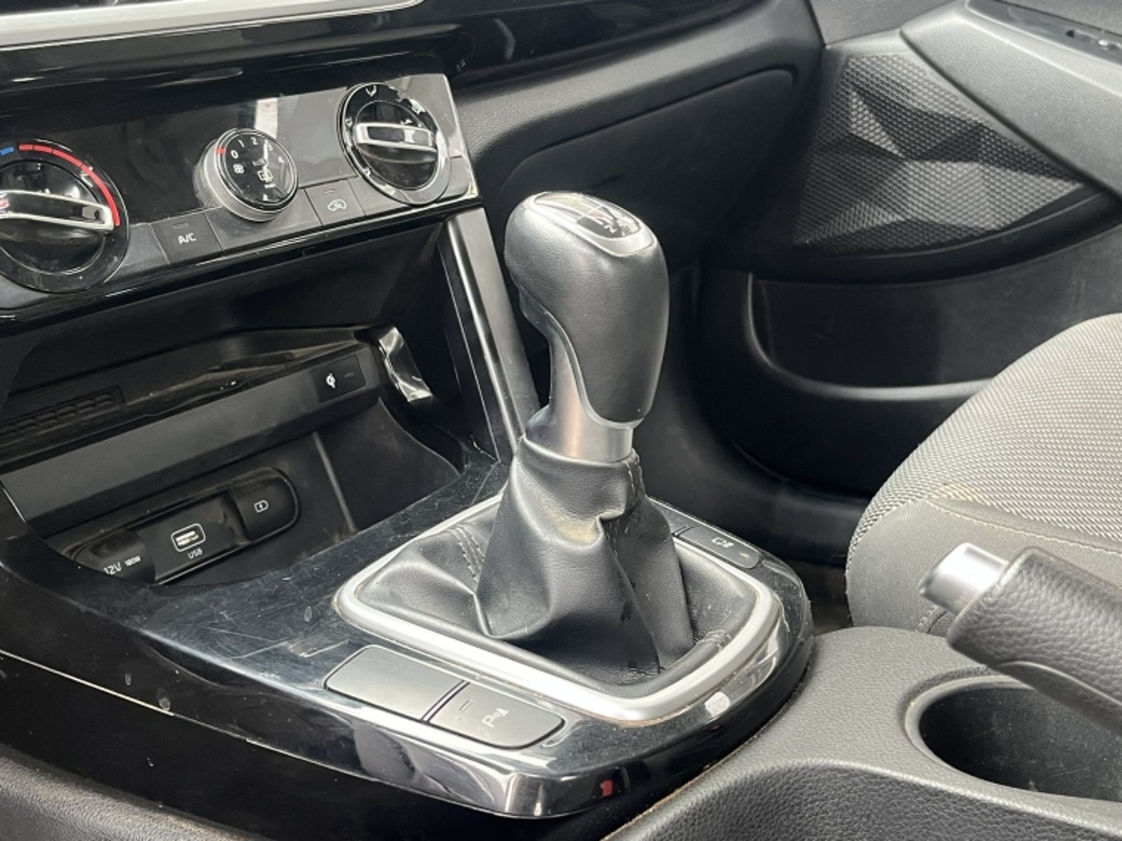 KIA Seltos Mpi 6mt 1.6 2021 - Imagen 14 de 20