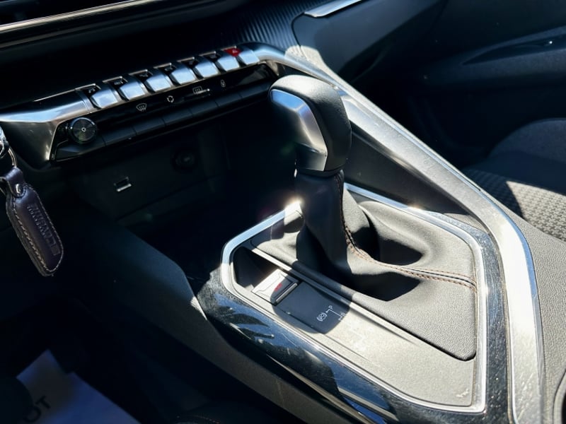 Peugeot 5008 Active Bluehdi 1.5 Aut 2021 - Imagen 14 de 20