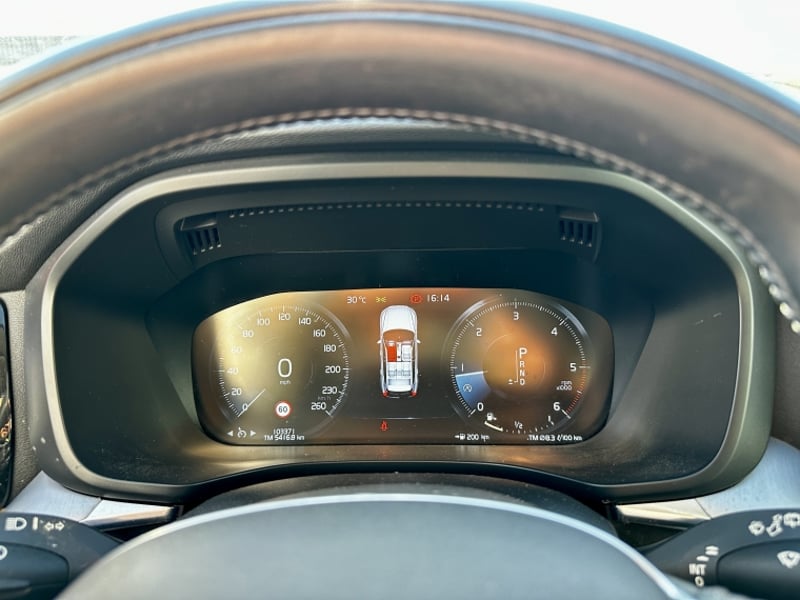 Volvo Xc60 4x4 2.0 Aut 2021 - Imagen 11 de 19