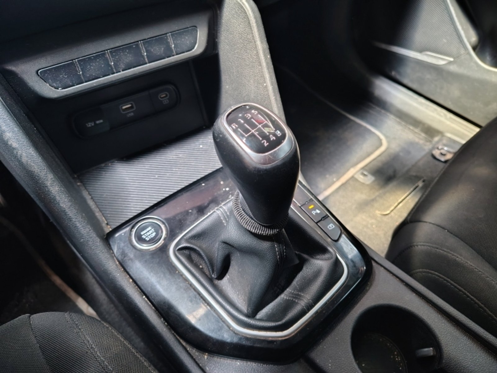 KIA Sportage Ex 2.0l 6mt Gsl 4x2 2023 - Imagen 15 de 20