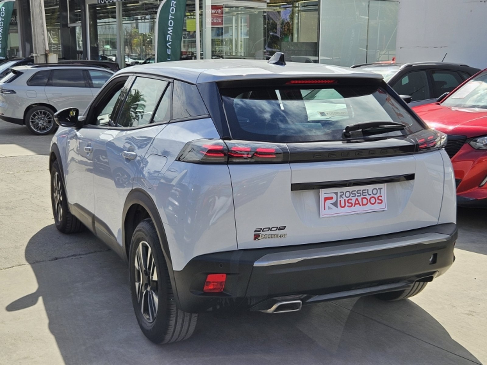 Peugeot 2008 Active 130 1.2 2025 - Imagen 7 de 20