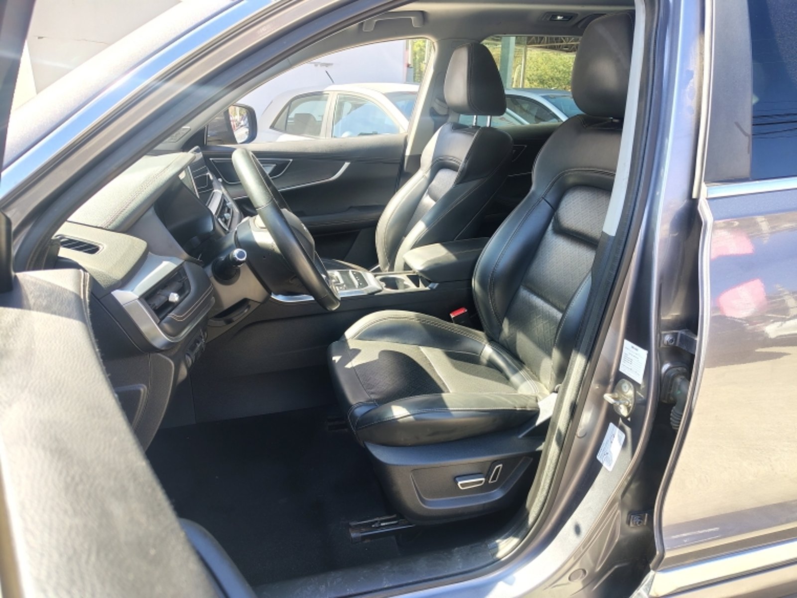 CHERY Tiggo 8 1.5 Aut 2023 - Imagen 12 de 20