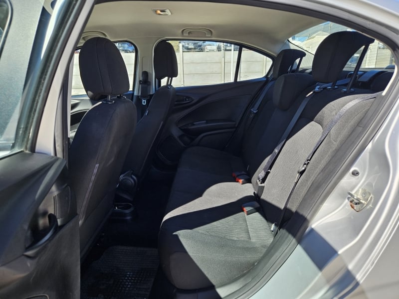 Fiat Cronos Drive 1.8 At 2022 - Imagen 9 de 20