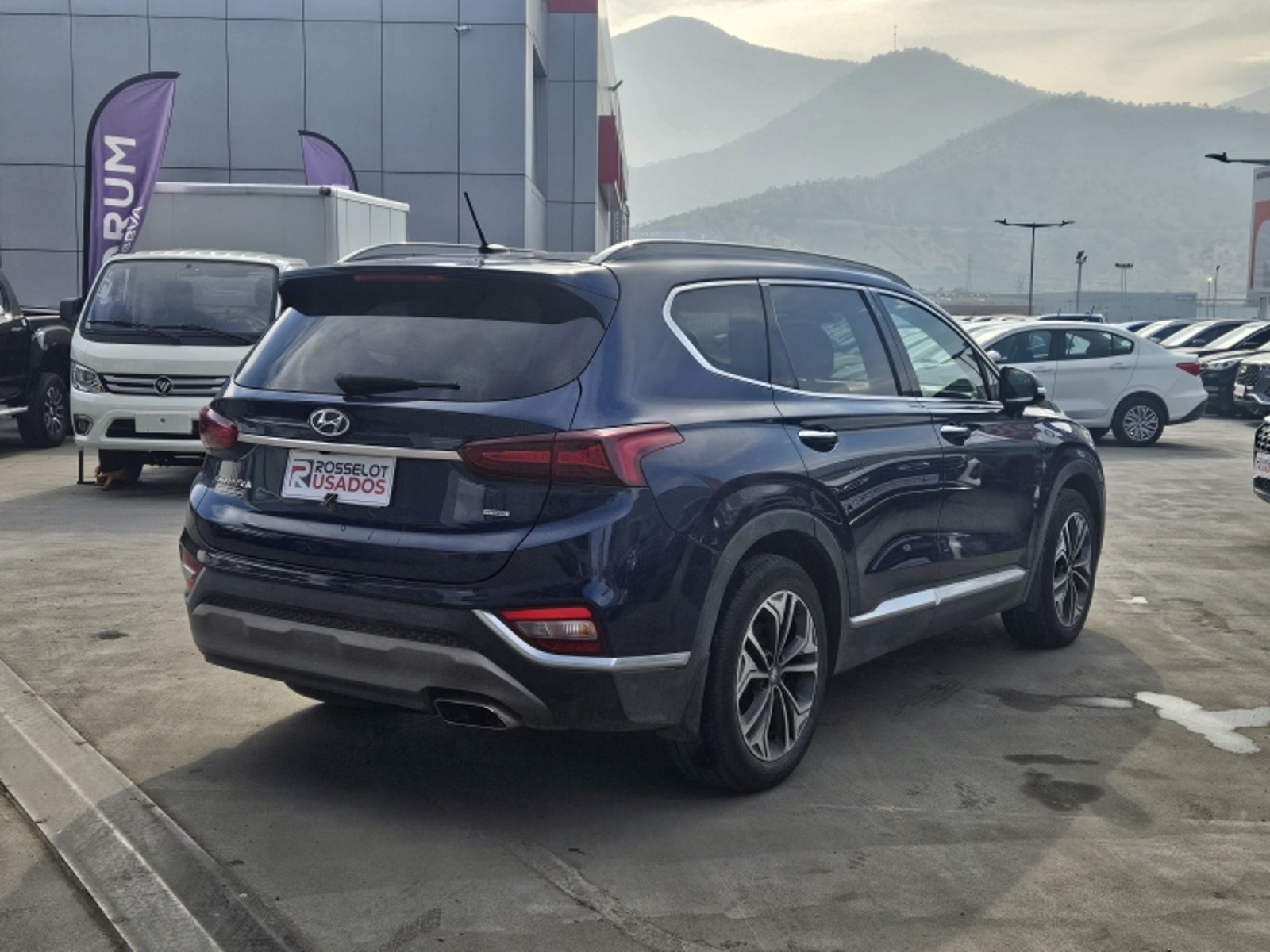 Hyundai Santa Fe 4x4 2.4 At 2020 - Foto 4 de 20