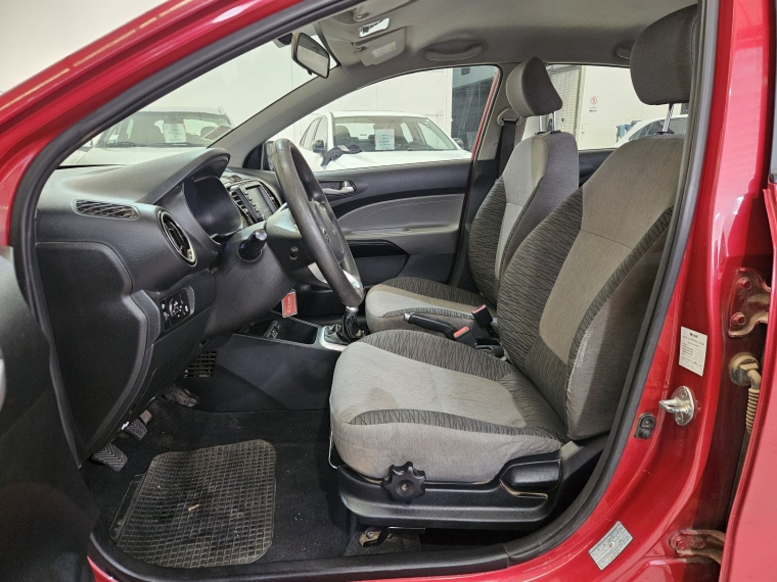 Kia Soluto Mpi 1.4 2023 - Imagen 13 de 20