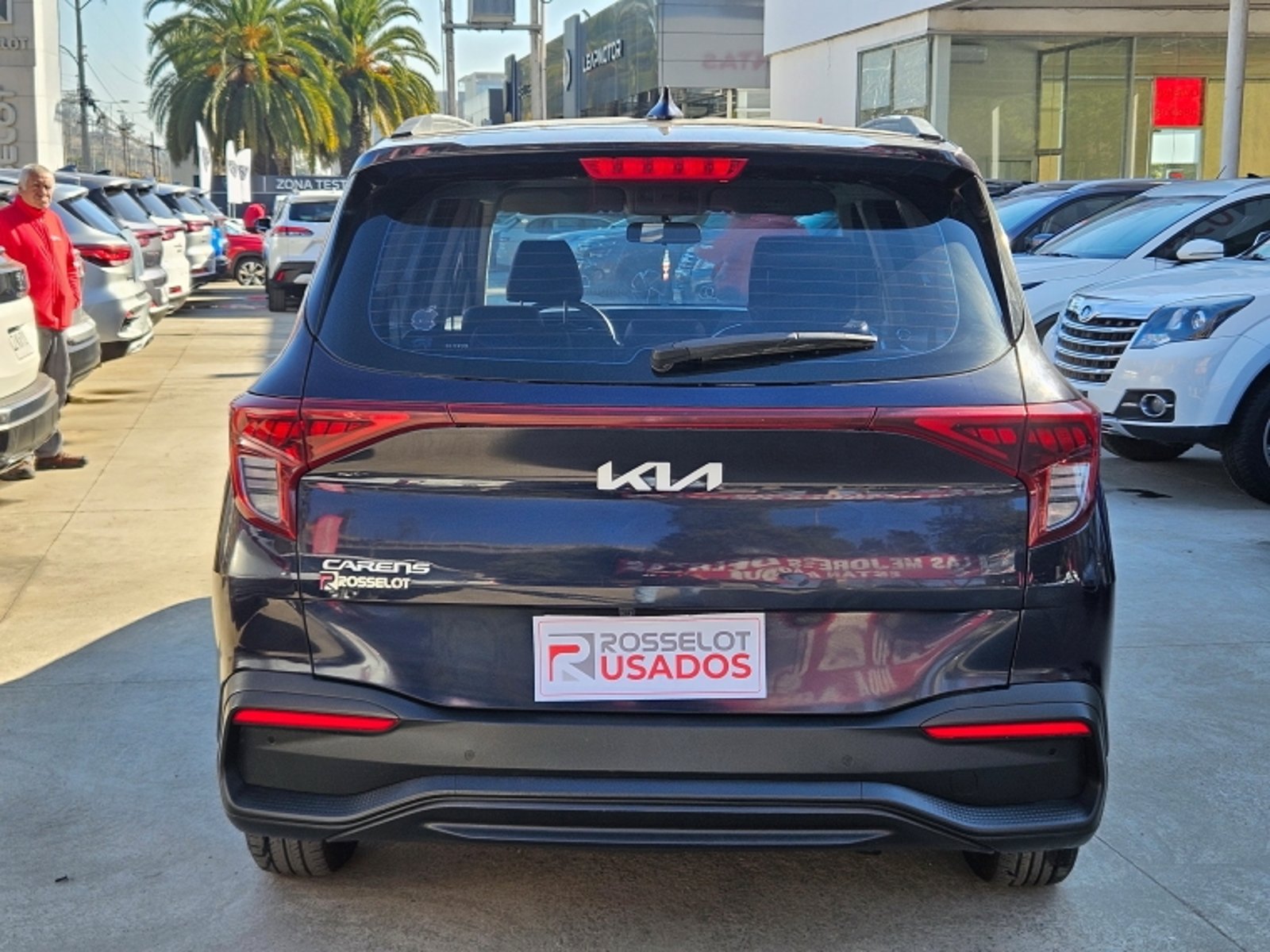 KIA Carens Lx 1.5 2023 - Imagen 6 de 20