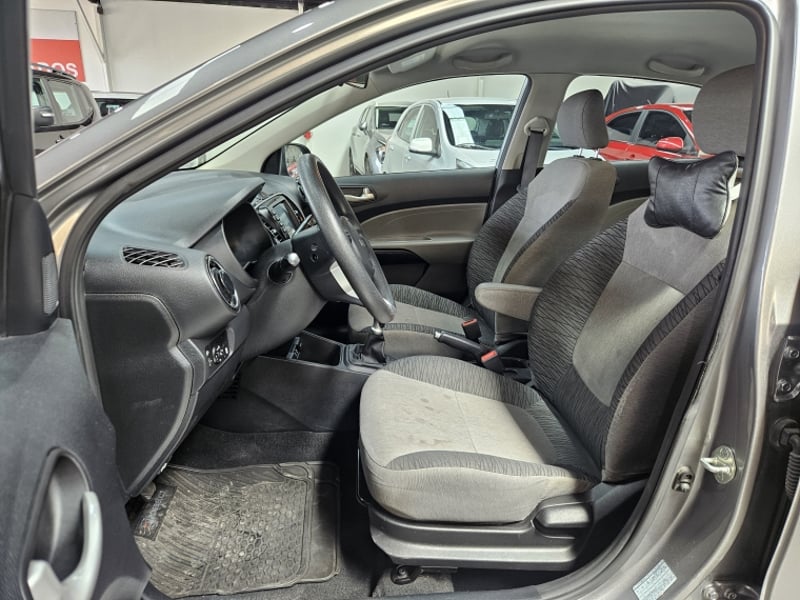 Kia Soluto Mpi 1.4 2024 - Imagen 13 de 17