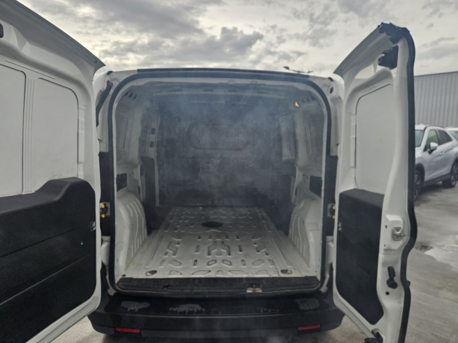 RAM V1000 Van 1000 Cargo Large 1.3 2023 - Imagen 9 de 20