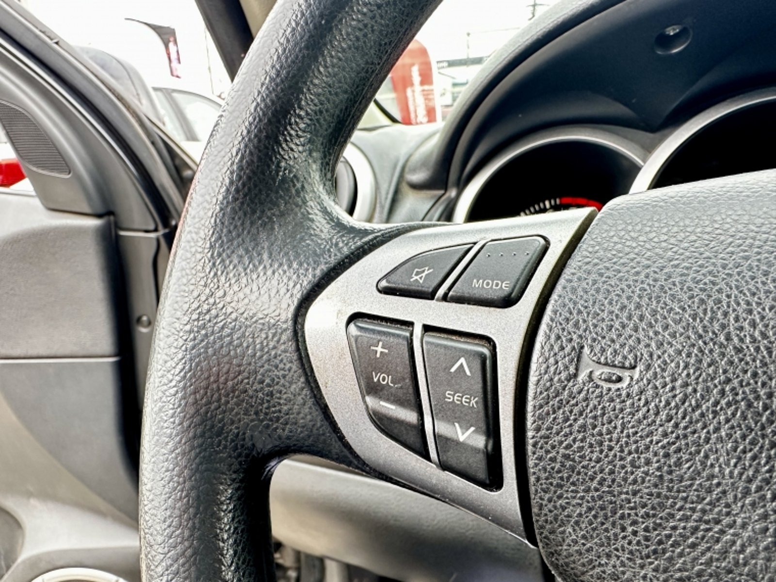 SUZUKI GRAND NOMADE Gran Nomade Glx Sport 4x4 2.4 2018 - Imagen 12 de 19