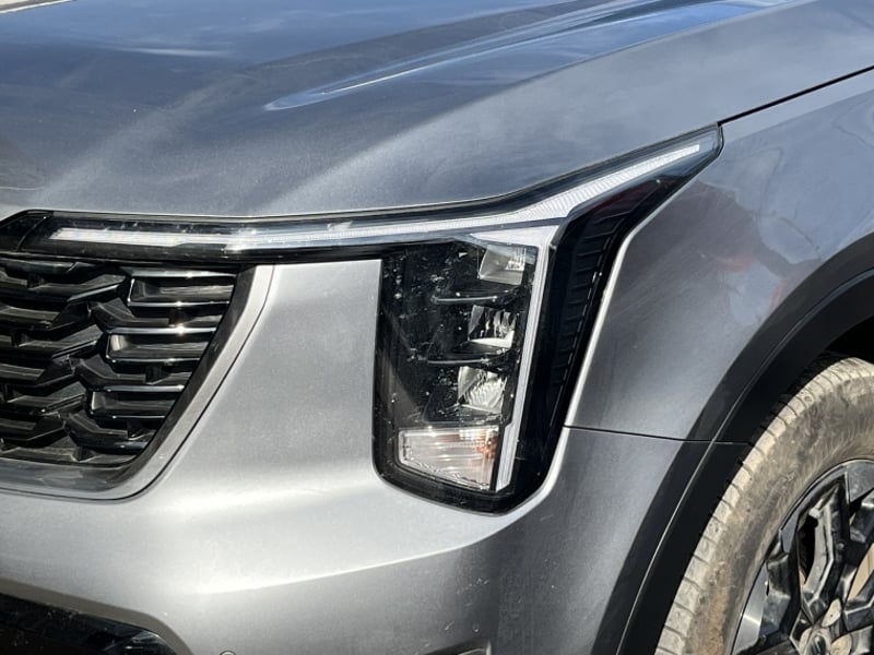 Kia Sorento Ex 4x4 2.2 Aut 2024 - Imagen 10 de 20
