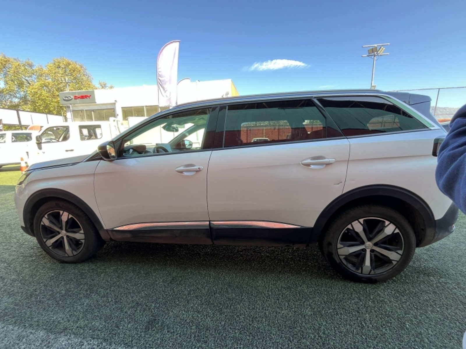 Peugeot 5008 Thp 165 1.6 Aut 2021 - Foto 2 de 20