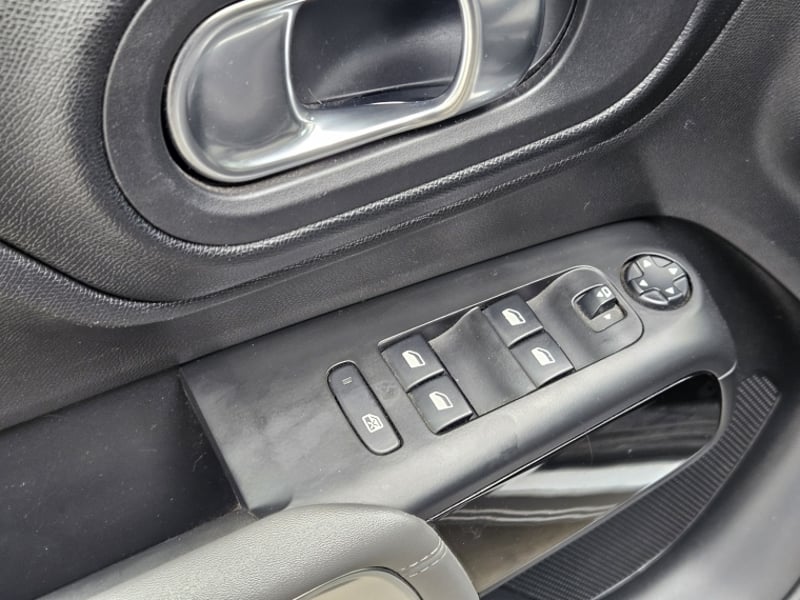 Citroën C5 Aircross Hdi 130 Cva6 1.5 Aut 2021 - Imagen 13 de 20