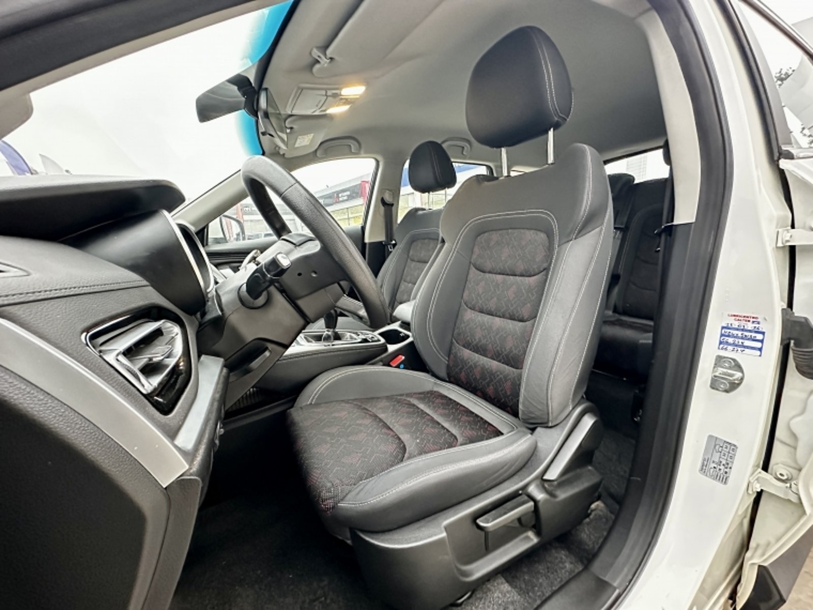 JETOUR X70 Gl 1.5 2022 - Imagen 9 de 20