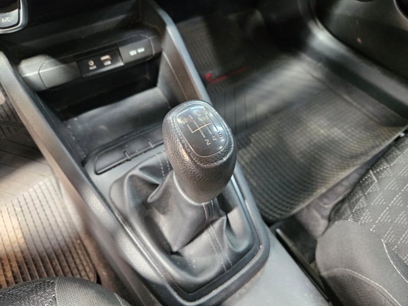 Kia Rio 4 Sedan 1.4 2020 - Imagen 15 de 20
