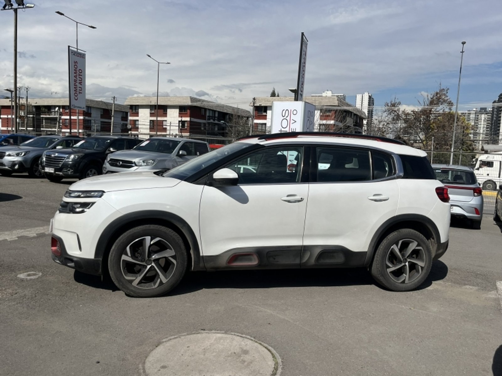 Citroën C5 Aircross Hdi 130 Cva6 1.5 Aut 2021 - Foto 2 de 20