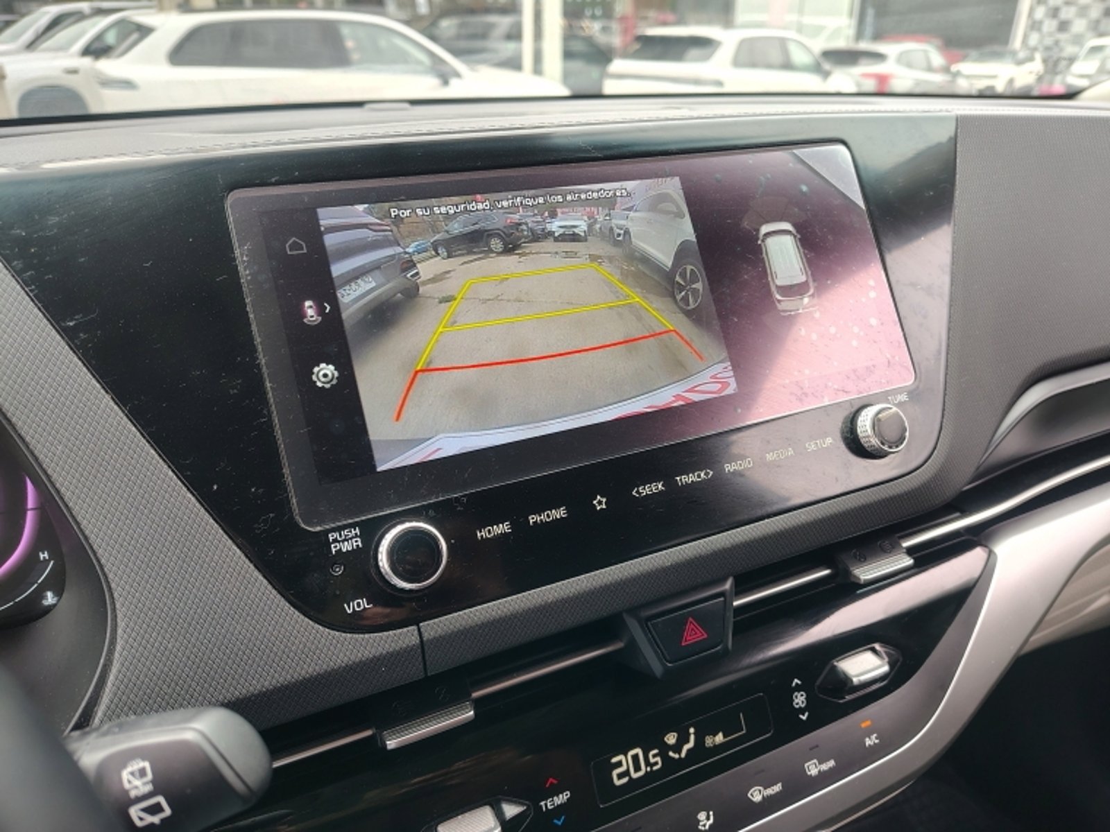 KIA Carens Ex Tgdi 1.5 Aut 2024 - Imagen 17 de 20