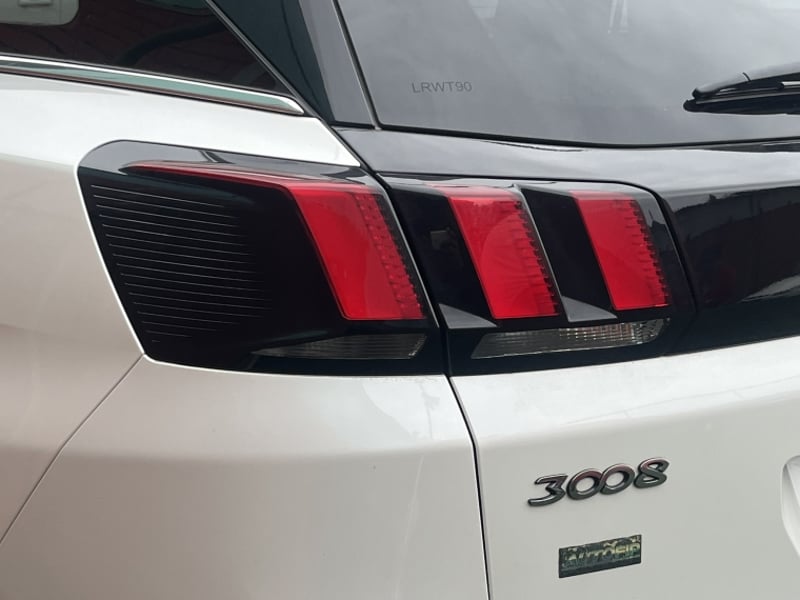 Peugeot 3008 Gt Line Bluehdi 1.5 At 2020 - Imagen 11 de 20