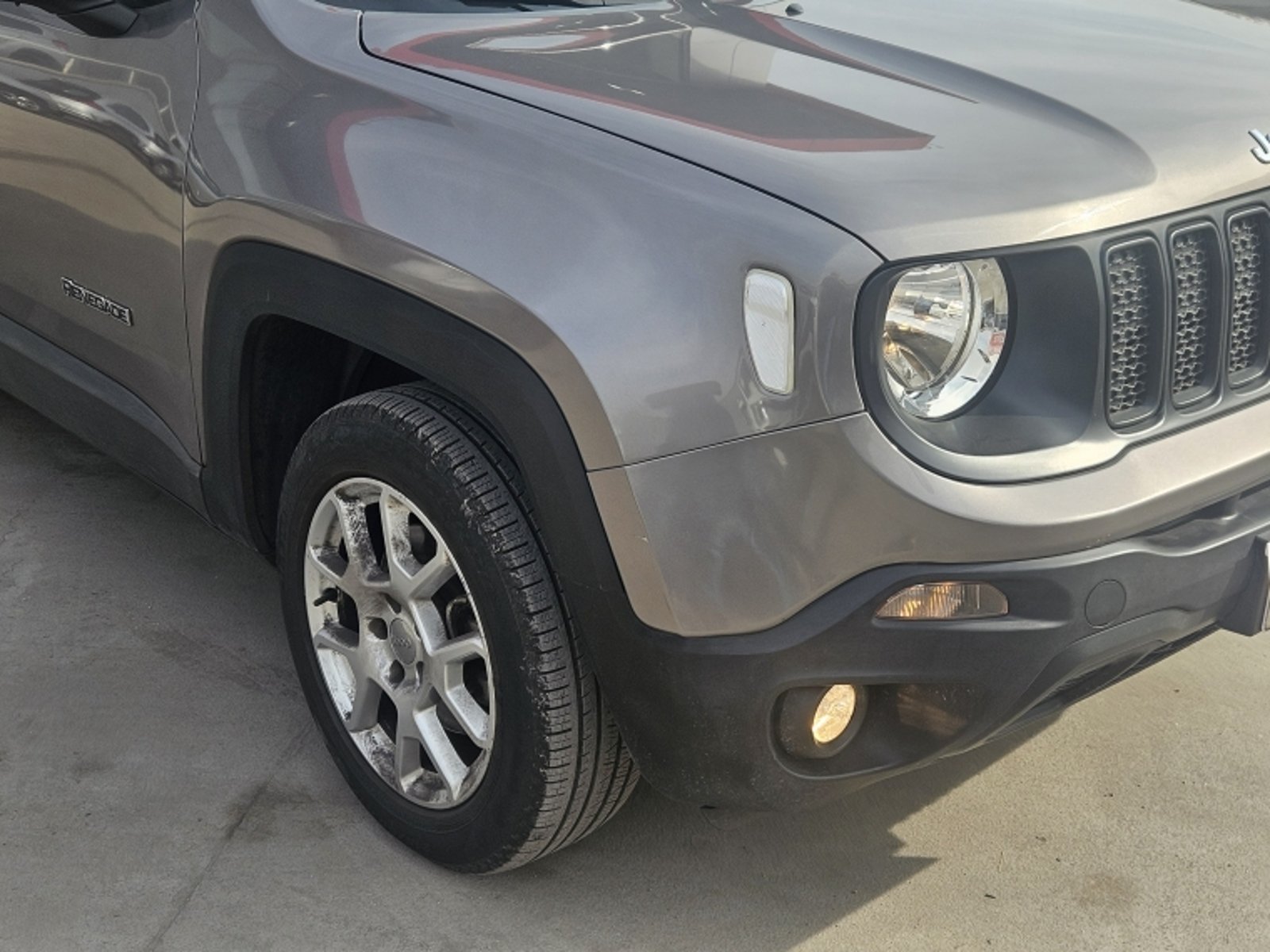 JEEP Renegade Sport 1.8 2023 - Imagen 7 de 20